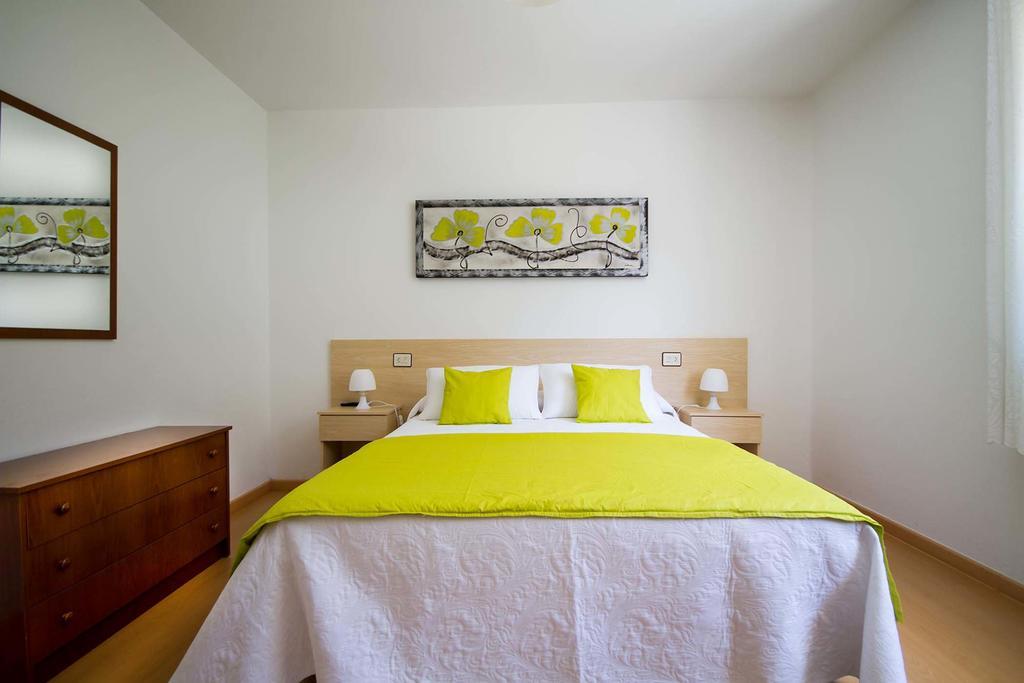 Apartamento Playa De Larino Gándara Екстериор снимка